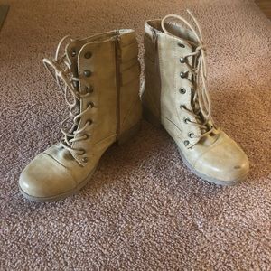 Guess Wheat Faux Leather boots
